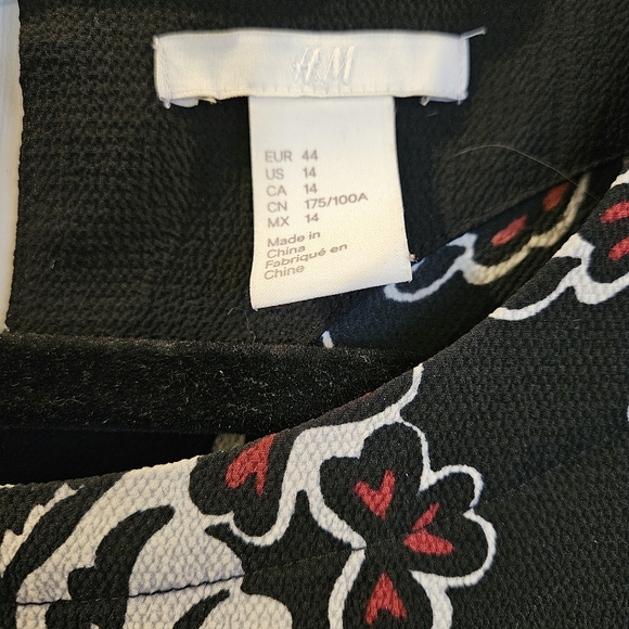 H&M dress - Picture 3 of 7